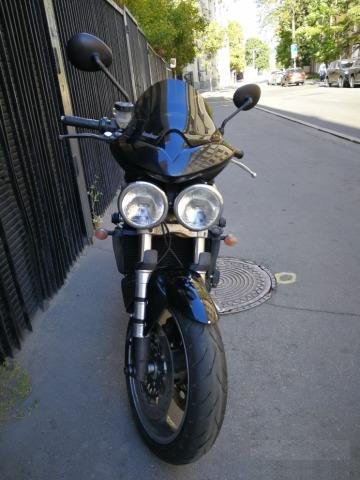 Мотоцикл triumph speed triple 955I 2003г.в