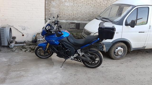 Туристический эндуро Triumph Tiger 1050