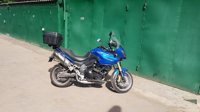 Туристический эндуро Triumph Tiger 1050