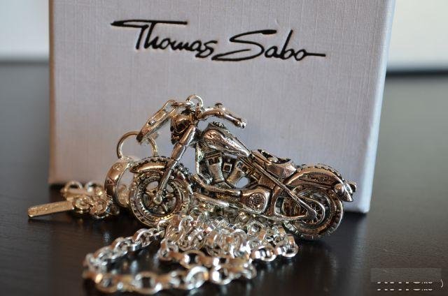 Подвески в виде мотоцикла и черепов от thomas sabo