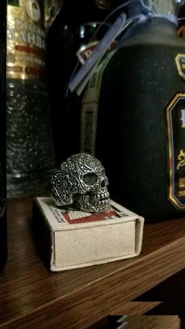 Серебряное кольцо Череп