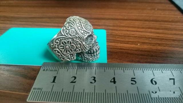 Серебряное кольцо Череп