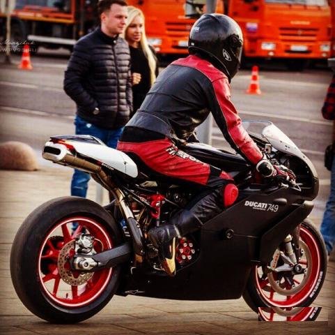 Ducati 999 (749)