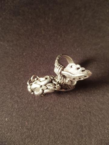 Серебряное (925) кольцо Дракон WTS (США)