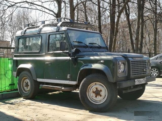 Мотоциклы и Land Rover Defender для фото- и киносъ
