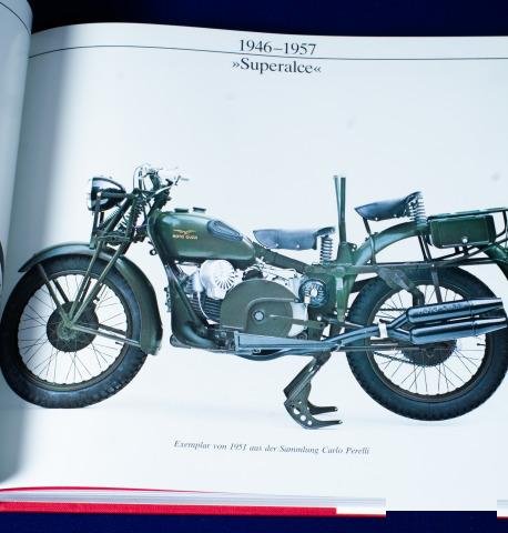 Эциклопедия мотоциклов Moto Guzzi (365 с.)