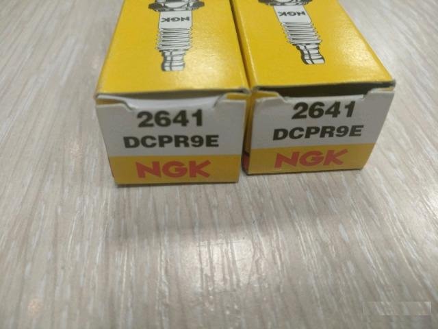 Свеча NGK dcpr9E для мотоцикла