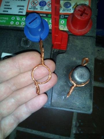 Зарядное устройство для 12В аккумуляторов авто мот