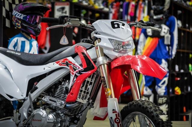 Мотоцикл кросс Motoland XR 250FA (250 см3)