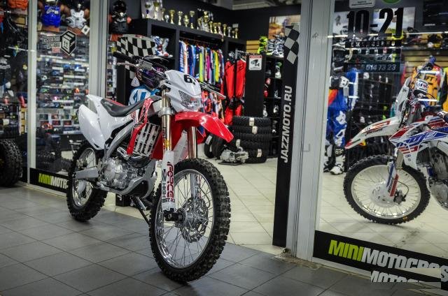 Мотоцикл кросс Motoland XR 250FA (250 см3)