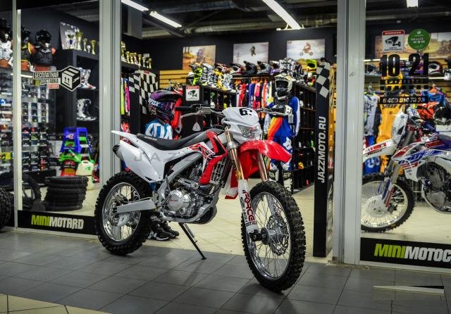 Мотоцикл кросс Motoland XR 250FA (250 см3)