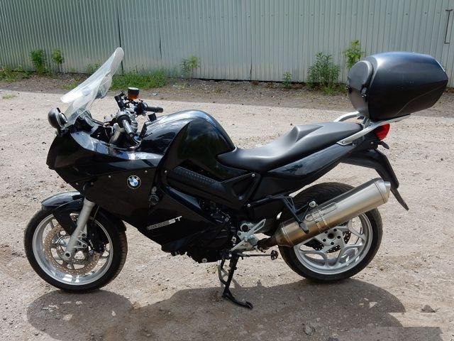 BMW F800ST