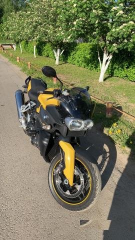 Мотоцикл BMW K1200R