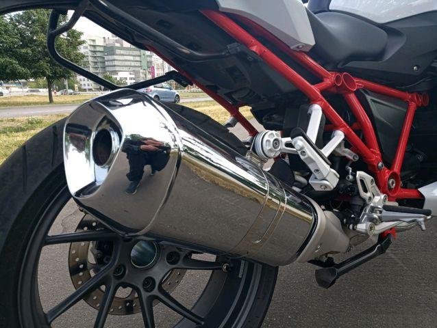 Мотоцикл BMW R1200R 2016 год 21 тыс км