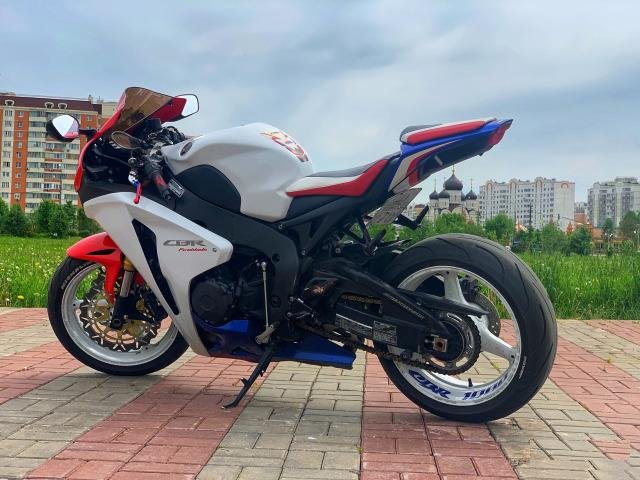 Honda cbr 1000 rr