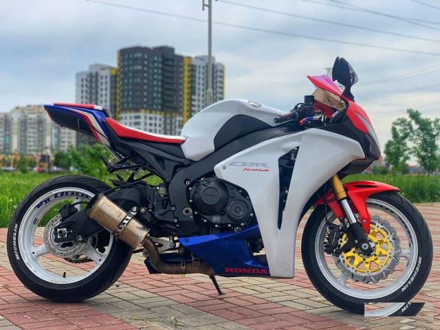 Honda cbr 1000 rr