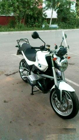 BMW R1200R