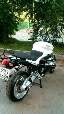 BMW R1200R