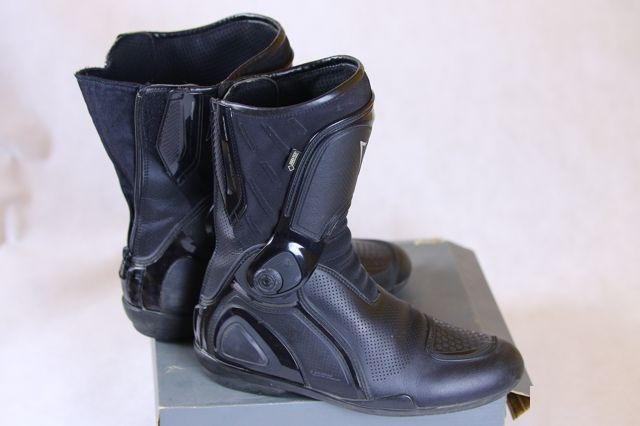 Мотоботинки dainese (42-43 р-р)