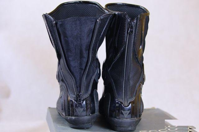 Мотоботинки dainese (42-43 р-р)