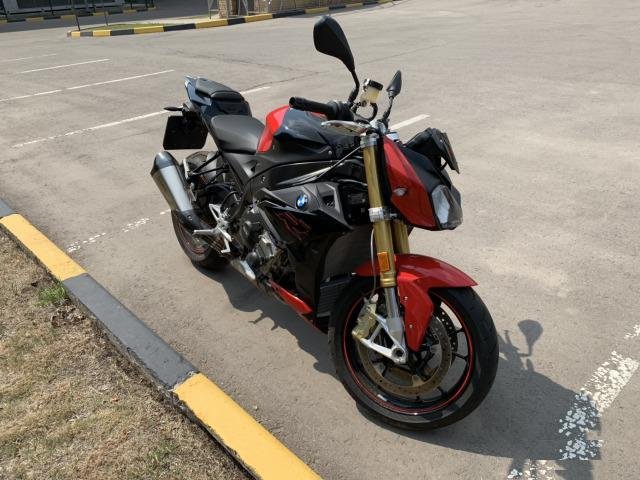 BMW S1000R 2018 пробег 2000 км