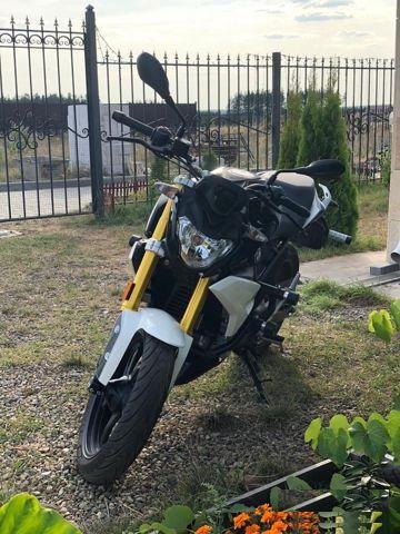 BMW G 310 R