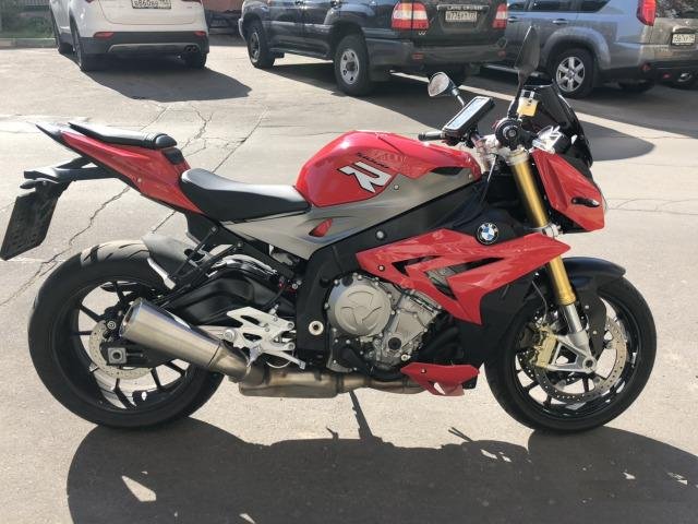 BMW S1000R