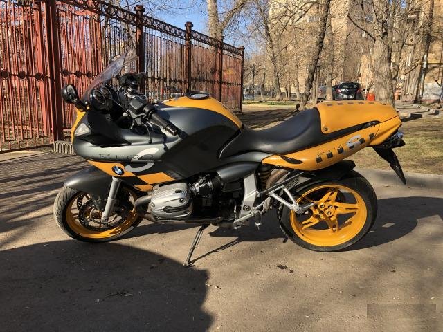 BMW R1100S