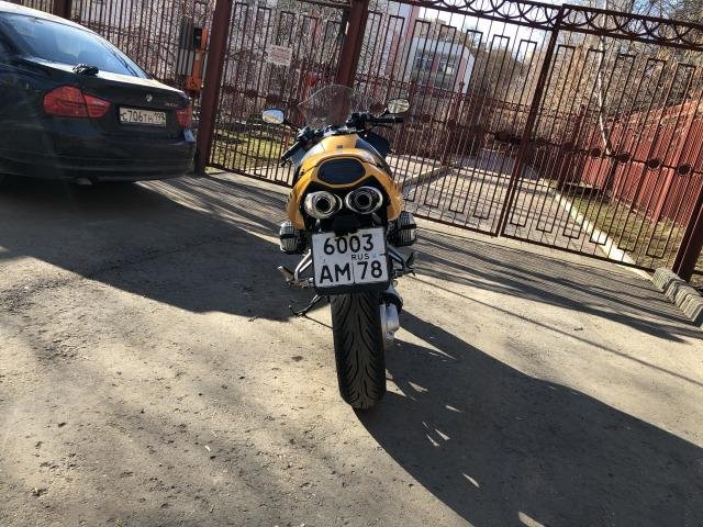 BMW R1100S
