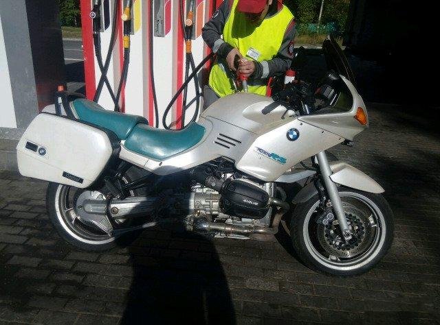 BMW r1100rs