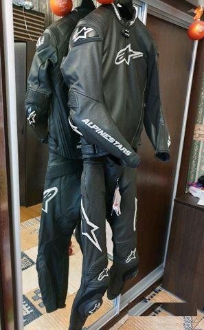 Мотокомбинезон Alpinestars GP Pro + Track pants