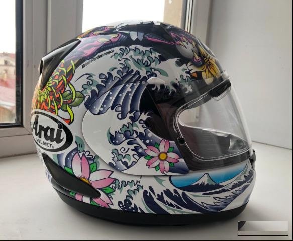 Шлем Arai Quantum. Размер S