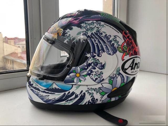 Шлем Arai Quantum. Размер S