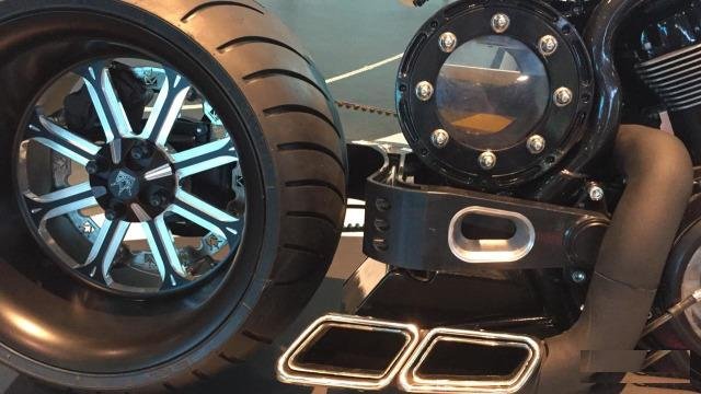 Harley-Davidson V-Rod Hummer