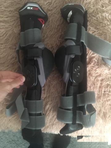 EVS SX02 наколенники