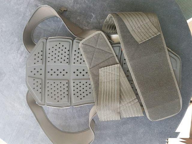 Комбез и защита спины Dainese