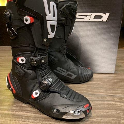 Мотоботы Sidi
