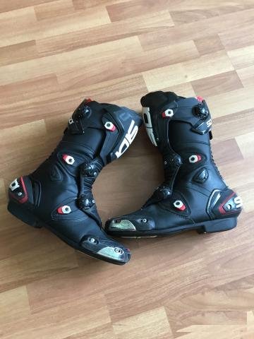Мотоботы Sidi MAG-1