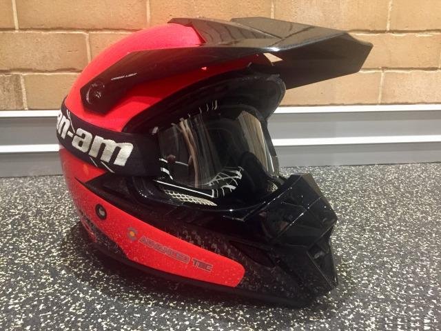 Шлем BRP Carbon Light RED