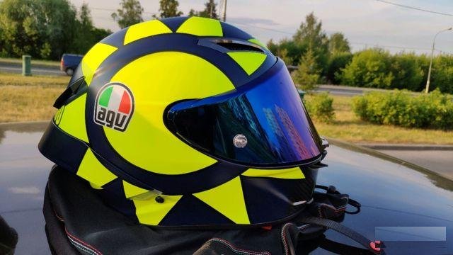 Шлем pista GP R AGV soleluna 2018