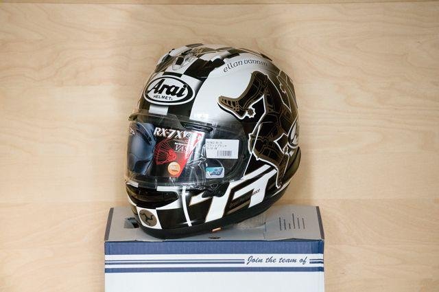 Шлем Arai RX-7X IOM TT 2017