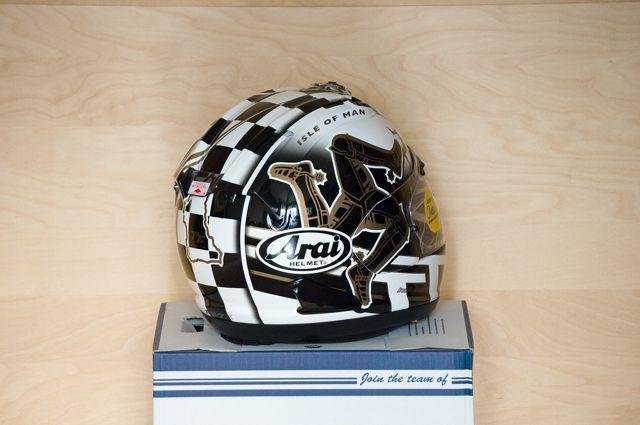 Шлем Arai RX-7X IOM TT 2017