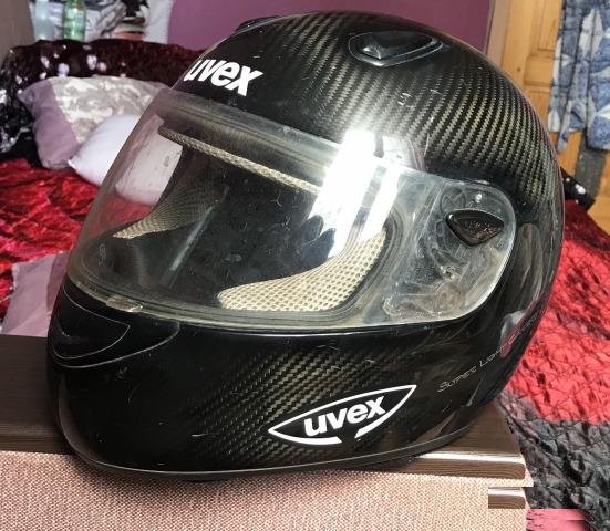 Шлем Uvex Carbon