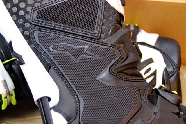Топовые мотоботы Alpinestars Tech 10