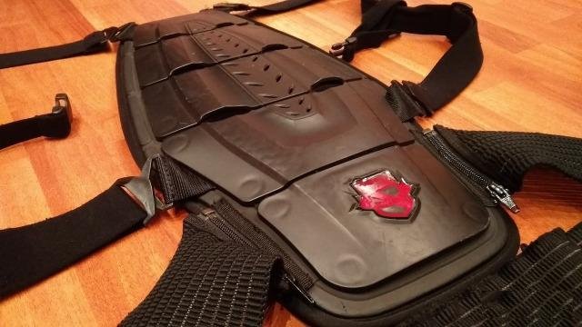 Защита спины icon stryker CE back protector