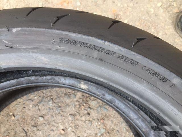 120/70/17 Dunlop 48/17