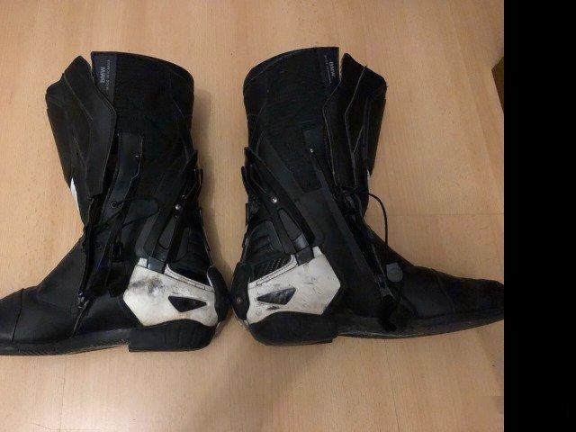 Мотоэкипировка Dainese и BMW