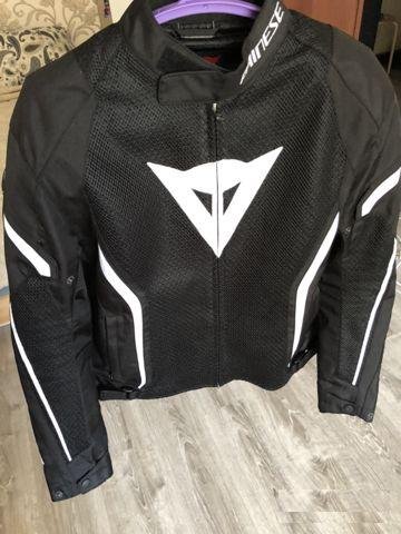 Dainese Avro D2