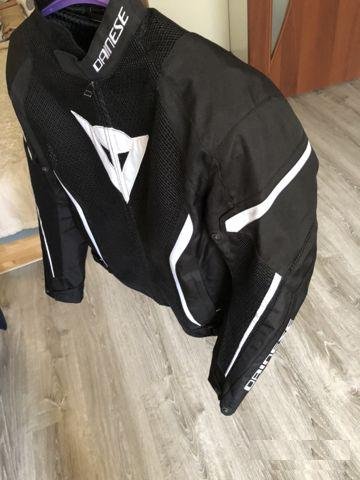 Dainese Avro D2