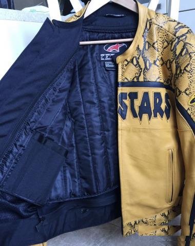 Мотоэуртка Alpinestars с защитой